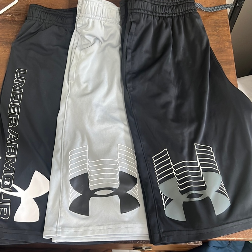 3 pair boys Under Armour shorts XL